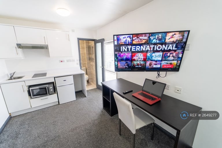 Studio flat in Pershore Road, Birmingham, B5 (#2649277)