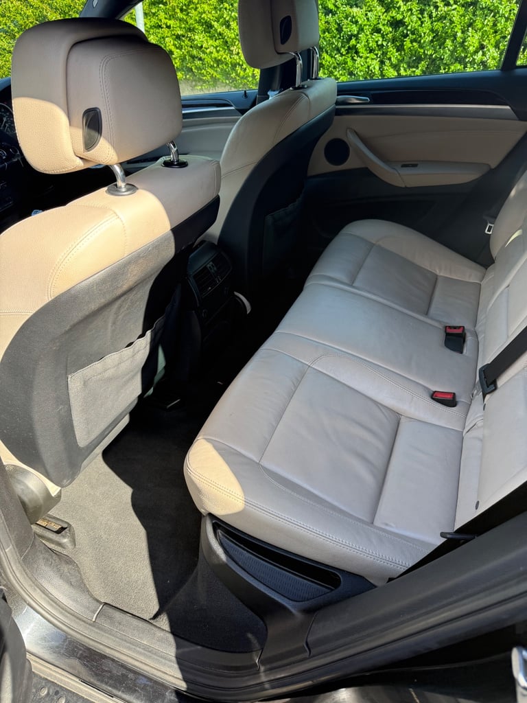 BMW, X6, Coupe, 2012, Semi-Auto, 2993 (cc), 4 doors