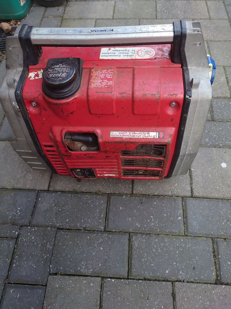Honda EM650 suitcase generator 