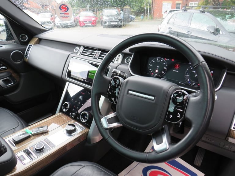 2019 Land Rover Range Rover 3.0 SD V6 Vogue SE SUV 5dr Diesel Auto 4WD Euro 6 (s/s) (275 ps) ESTA...