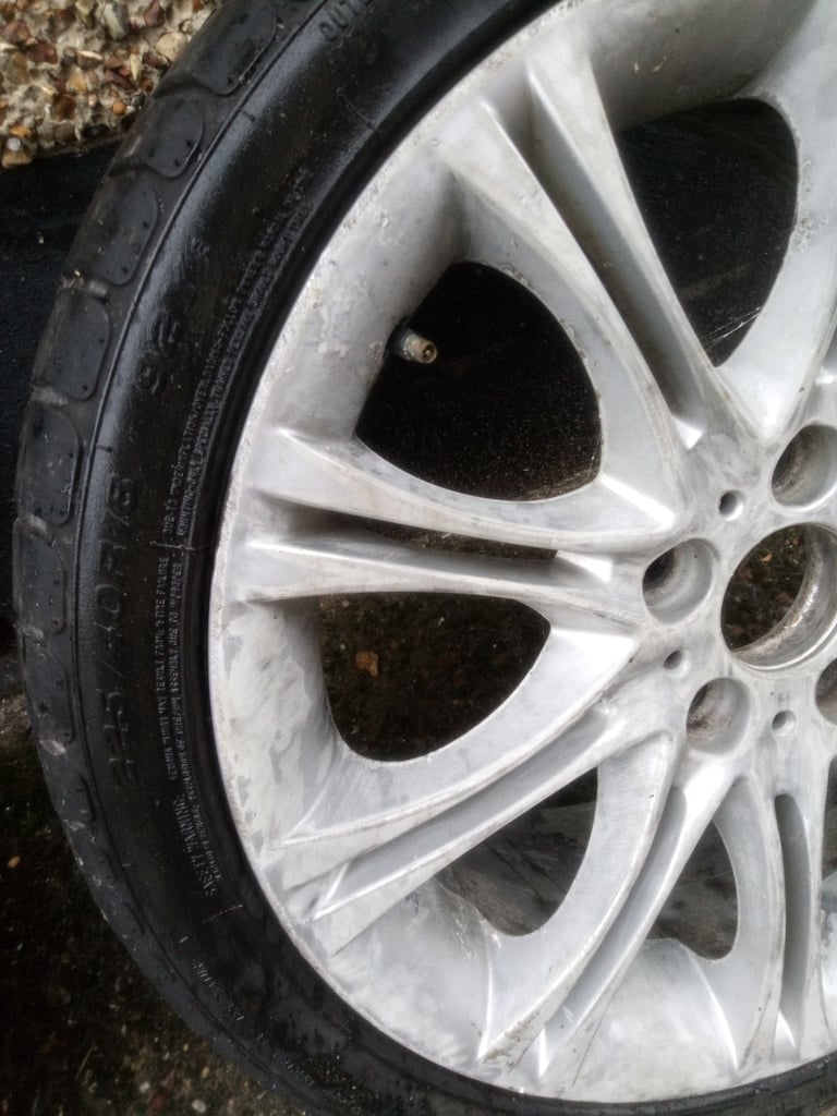  BMW  18" Alloy Wheels E85 E86 E82 Z4 225/40 ZR18 7896490 8j x 18 EH2 SILVER used 