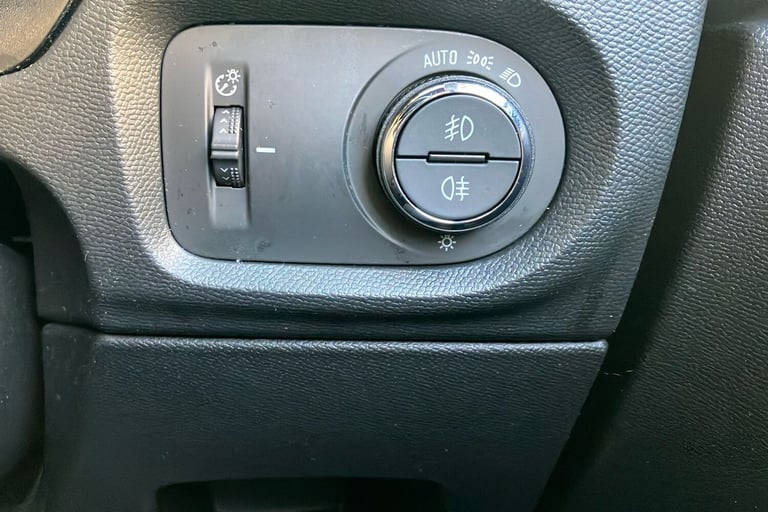  Vauxhall Corsa 1.2 Turbo Ultimate Hatchback 5dr Petrol Manual Euro 6 s/s 100 Ps