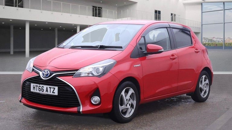  Toyota Yaris 1.5 VVT-h Icon E-CVT Euro 6 5dr Petrol/Electric Hybrid Automatic
