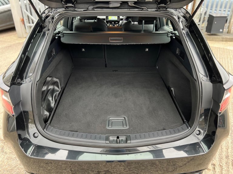 2019 Toyota Corolla 1.8 VVT-h Icon Tech Touring Sports CVT Euro 6 (s/s) 5dr ESTATE Petrol/Electri...