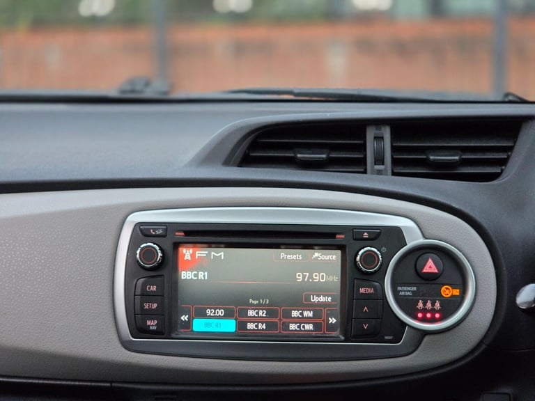 2013 Toyota Yaris 1.33 Dual VVT-i T Spirit Euro 5 5dr HATCHBACK Petrol Manual