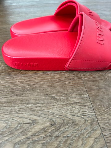 Pink ivy park sliders best sale
