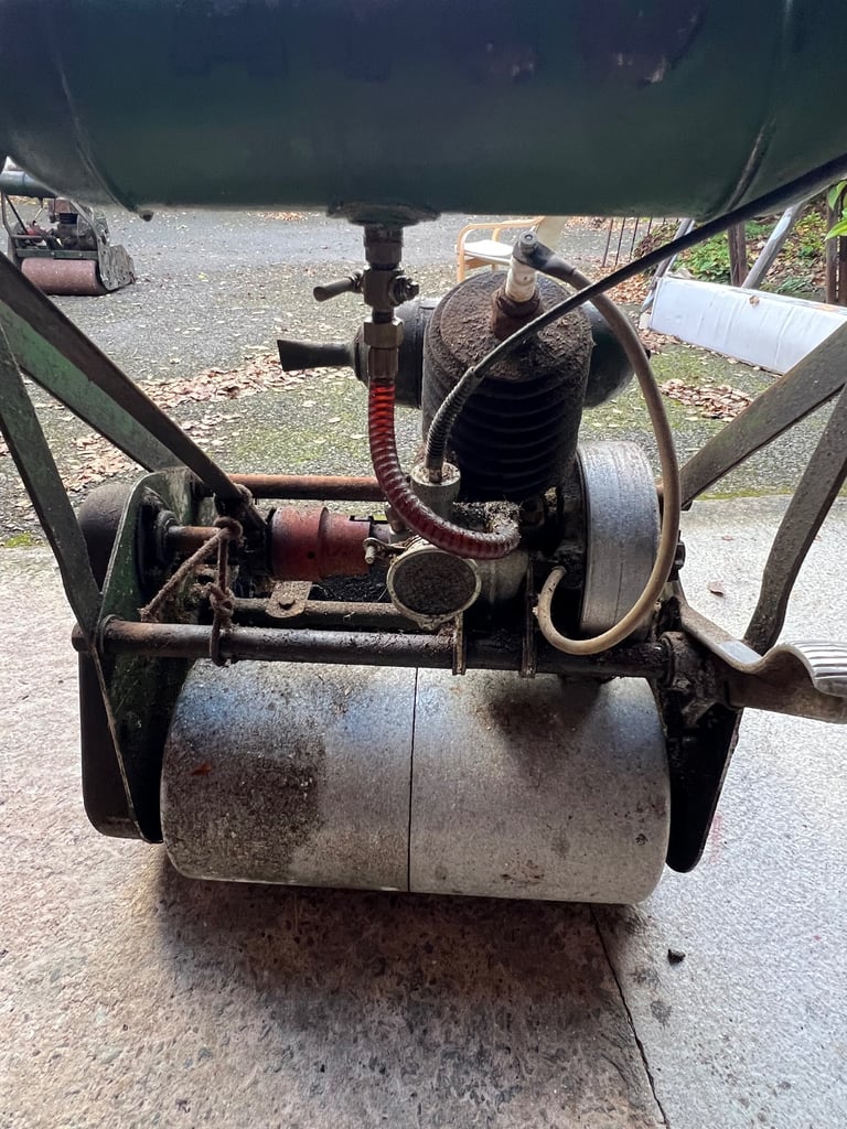 2 x Atco Vintage Lawn Trimmers 