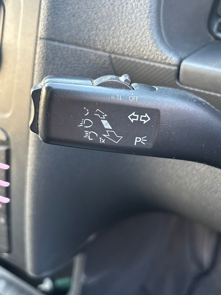 2013 Volkswagen Caddy Maxi 2.0 TDI 140PS Window Van*CREW CAB*TIMING BELT DONE*FULL SERVICE HISTOR...