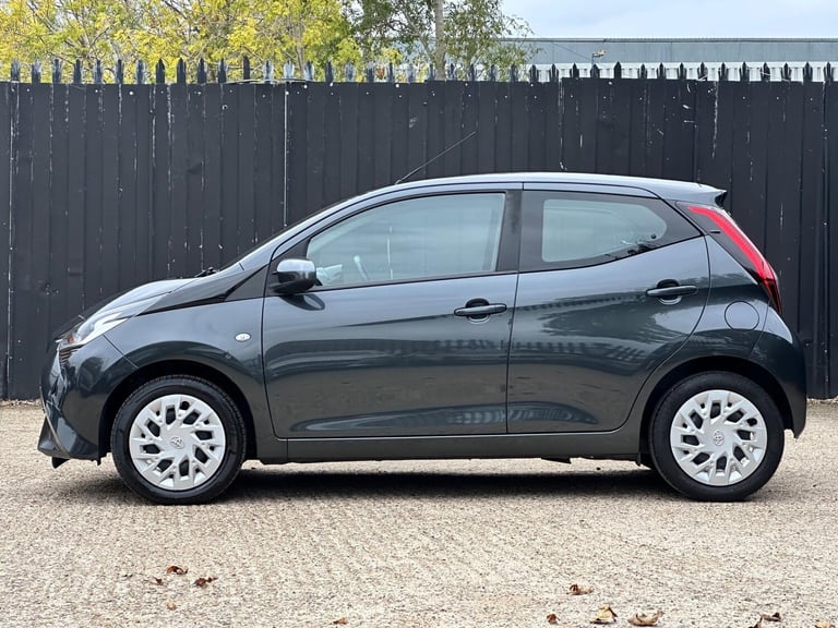 2020 Toyota AYGO 1.0 VVT-i X-Play 5dr HATCHBACK PETROL Manual