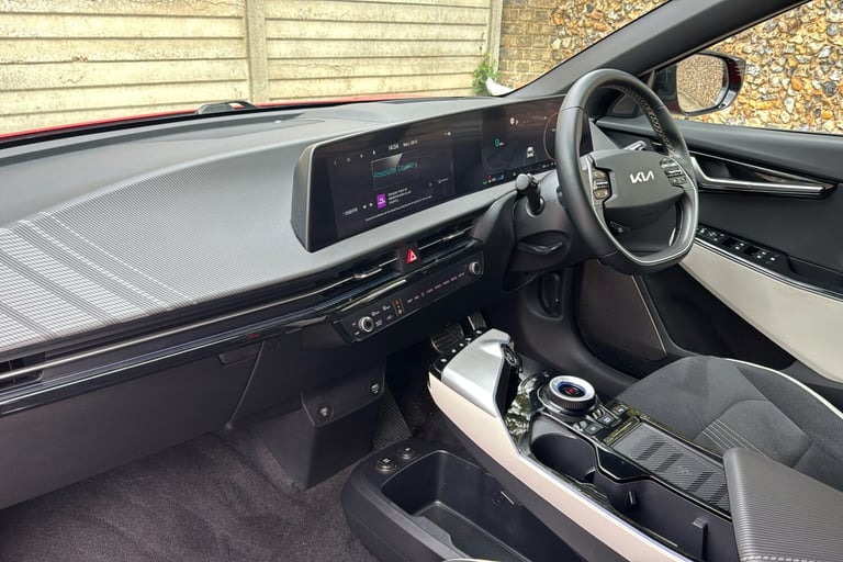  Kia Ev6 77.4kwh Gt Line S Hatchback 5dr Electric Auto Awd 320 Bhp Electric