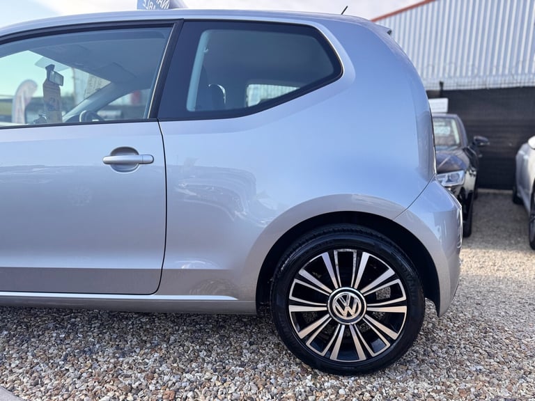 2017 Volkswagen up! 1.0 90PS High Up 3dr HATCHBACK Petrol Manual