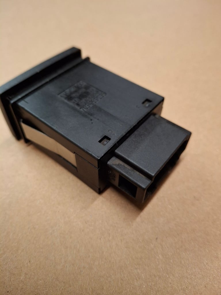 VW Volkswagen T4 Transporter Dashboard Trim Warning Hazard Switch