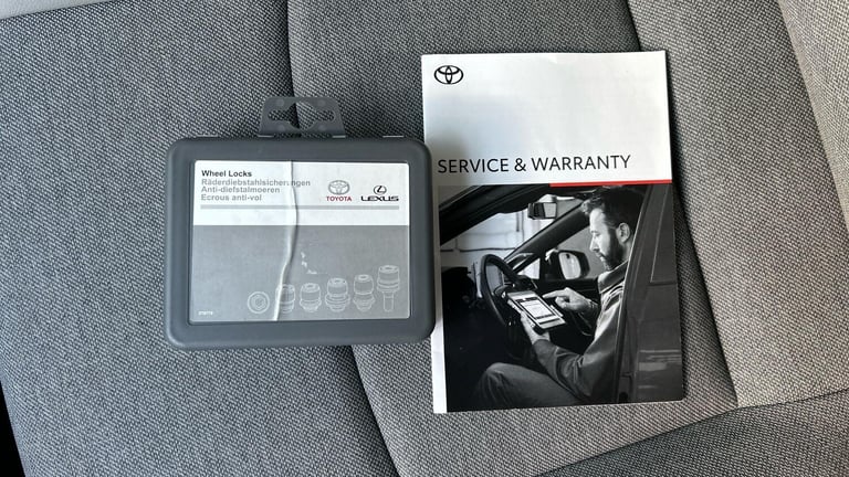 2022 Toyota Yaris 1.5 VVT-h Excel Hatchback 5dr Petrol Hybrid E-CVT Euro 6 (s/s) (116 ps) HATCHBA...