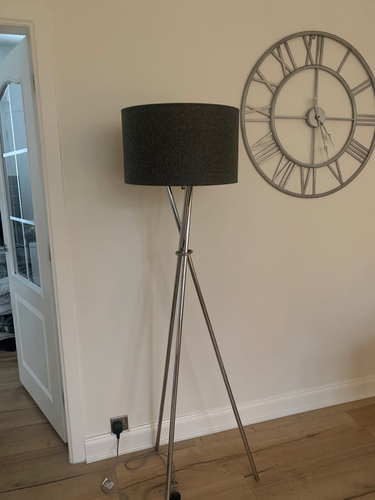 Floor lamp