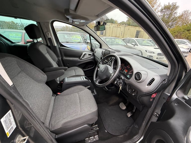 FRESH SERVICE,SERVICE HISTORY,2KEYS,FINANCE AVAILABLE,WARRANTY AVAILABLE NATIONA