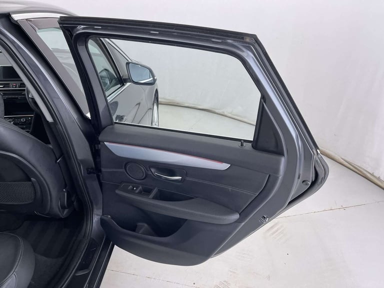 2016 BMW 2 Series 1.5 218i Luxury Auto 5dr MPV Petrol Automatic