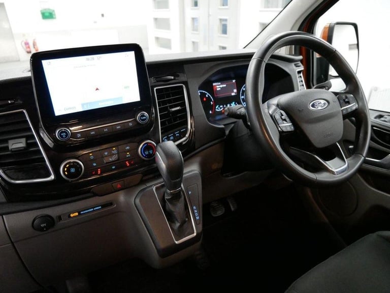 2023 TRANSIT CUSTOM 300 2.0 EBL 170 BHP SWB LIMITED AUTO CREW 5 SEATER ( NO VAT)