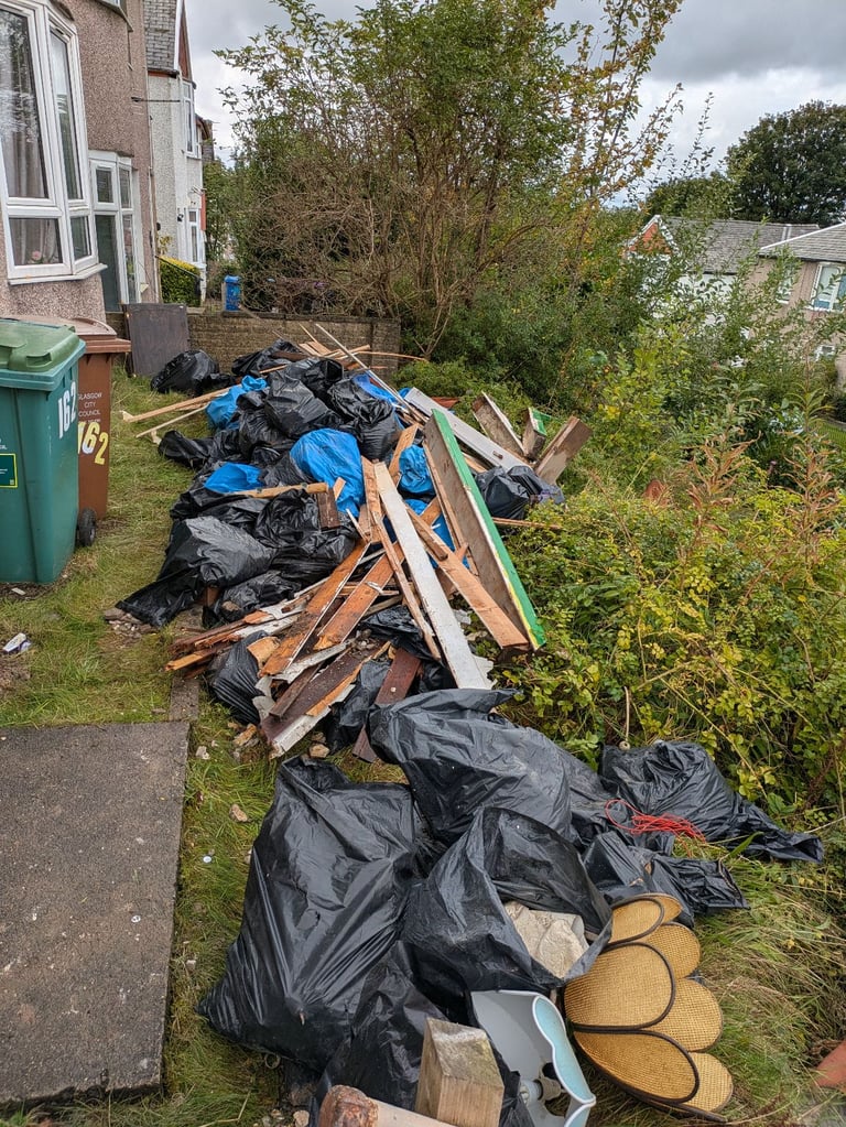 RELIABLE RUBBISH REMOVAL - BINS EMPTIED - HOUSE/GARAGE/GARDEN CLEARANCE - COUCH/MATTRESS UPLIFT