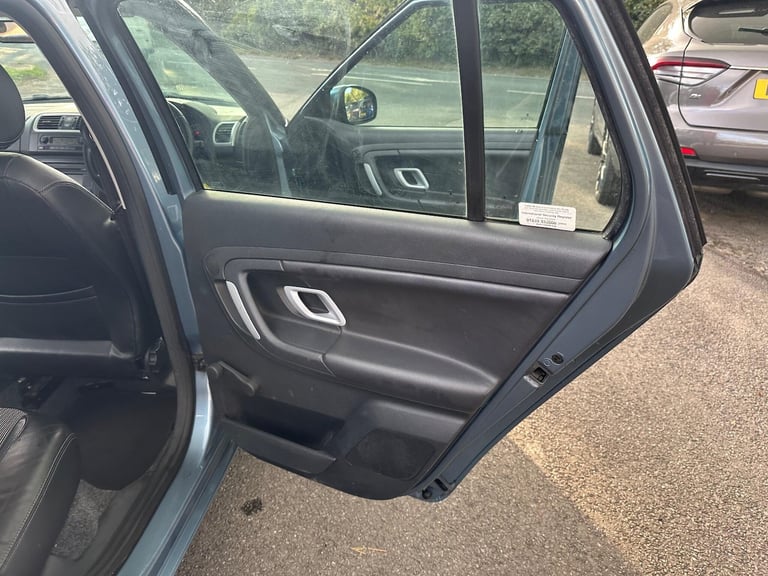 Skoda Fabia 1.6 16V 3 5dr Petrol Manual - Image 20