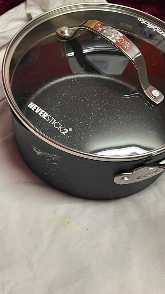 image for Eaziglide Neverstick2 Aluminium Non-Stick Saucepan, 20cm Rrp £60