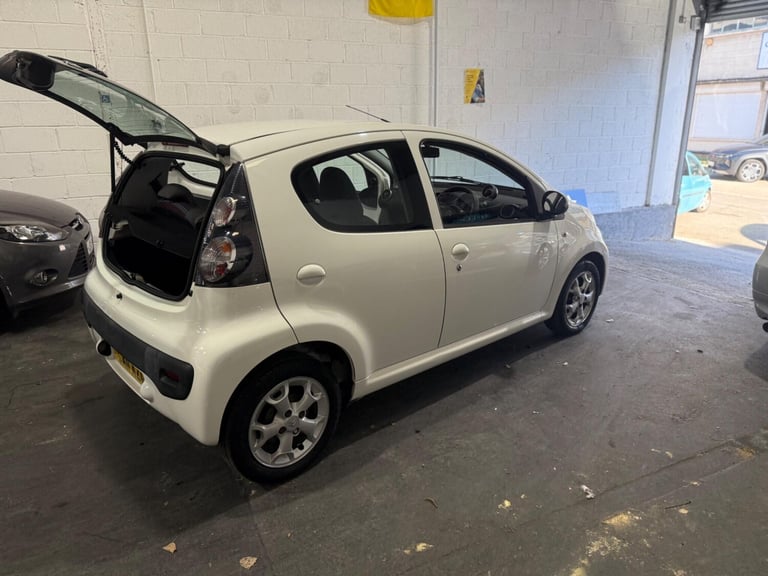 2011 Citroen C1 1.0i VTR+ Euro 5 5dr HATCHBACK Petrol Manual