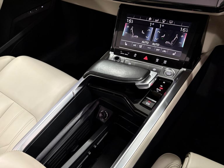  Audi e-tron 55 Launch Edition Auto quattro 5dr 95kWh Electric Automatic