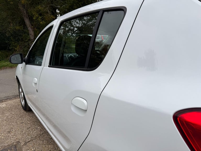 2015 Dacia Sandero 1.5 Dci Laureate Hatchback HATCHBACK Diesel Manual