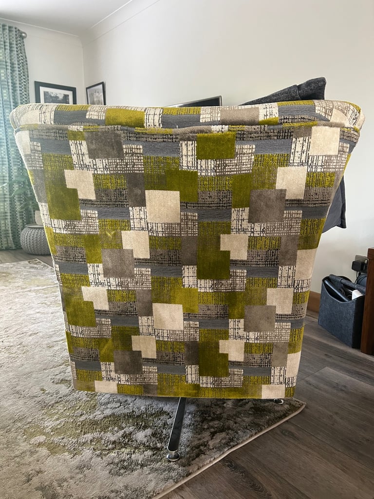 Fabric chair 