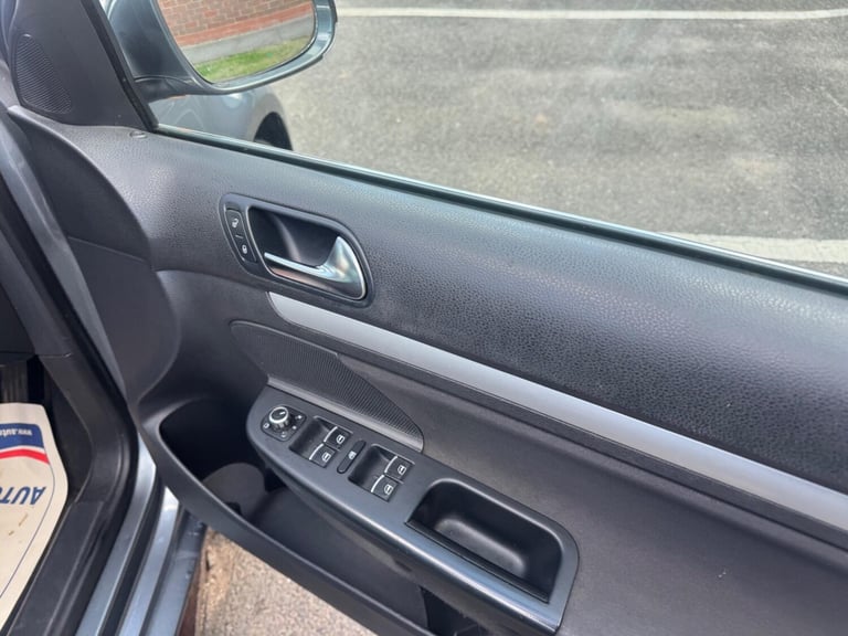 Volkswagen Golf 1.6 TDI BlueMotion Tech Sportline Euro 5 (s/s) 5dr Diesel Manual - Image 15