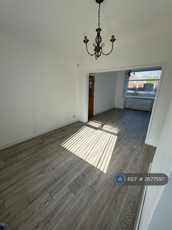 3 bedroom house in Stag Lane, Rotherham, S60 (3 bed) (#2677597)