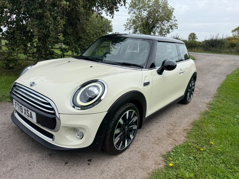 2019 MINI Hatch 1.5 Cooper Exclusive Euro 6 (s/s) 3dr HATCHBACK Petrol Manual