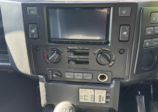 2010 Land Rover Defender 90 2.4 TDCi Hard Top SUV 3dr Diesel Manual 4WD SWB Euro 4 (122 bhp) SUV ...