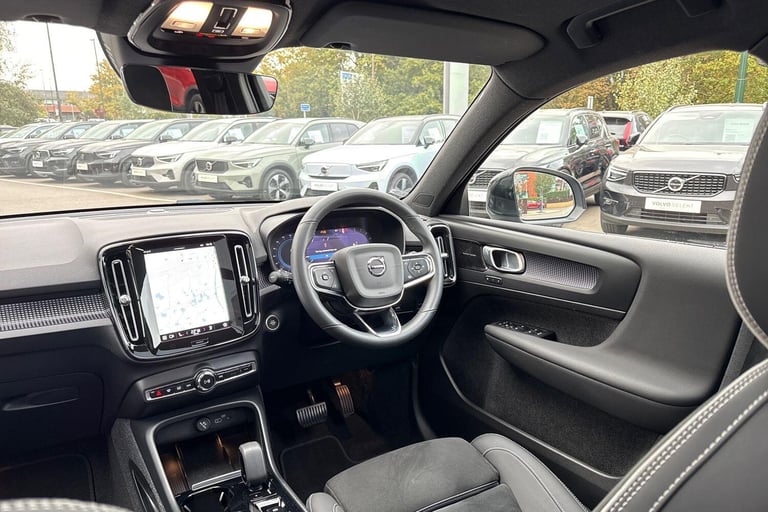 2022 Volvo XC40 2.0 B4 MHEV Ultimate SUV 5dr Petrol Hybrid DCT Auto Euro 6 (s/s) (197 ps) ESTATE ...