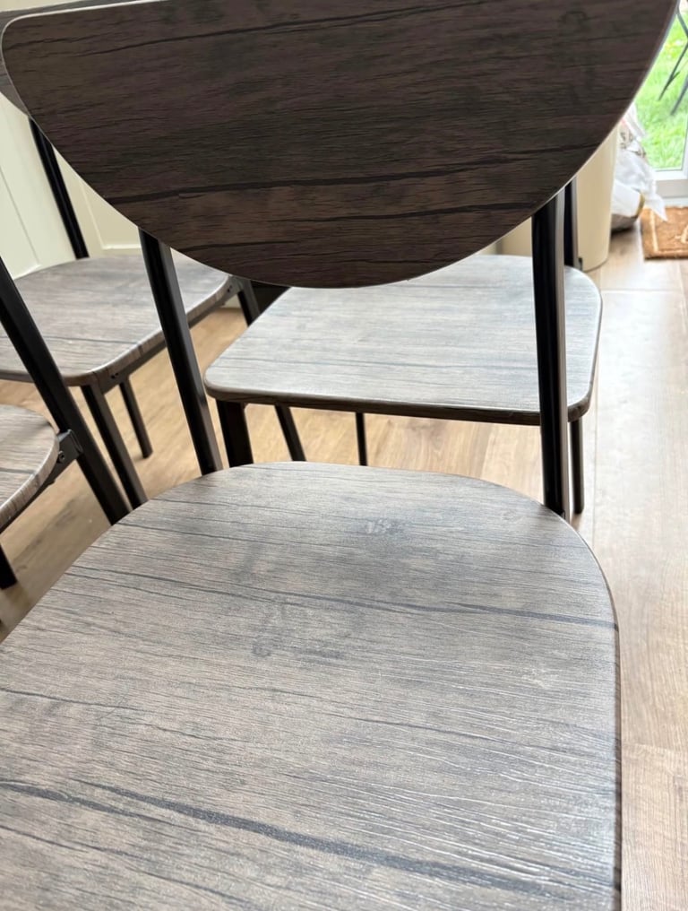 Dining chairs 