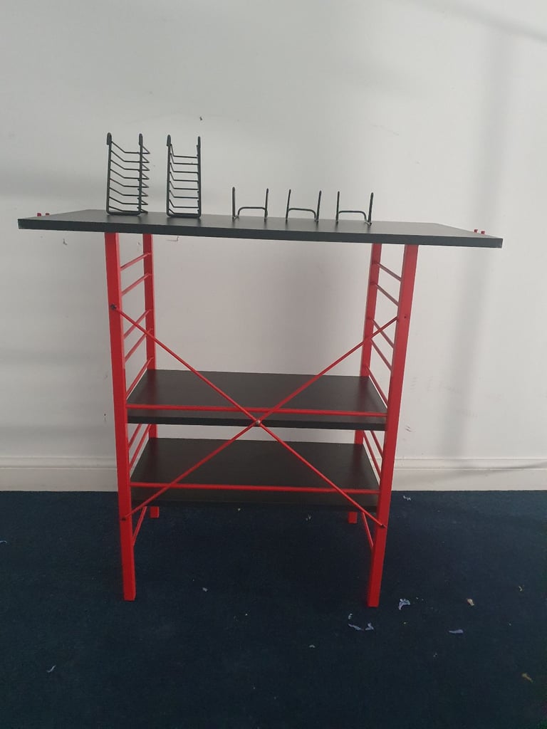 Gaming desk