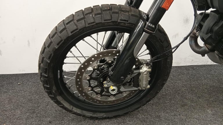 DUCATI SCRAMBLER DESERT SLED ** 12 MONTH MOT - ONE FORMER KEEPER - TAIL TIDY ** 