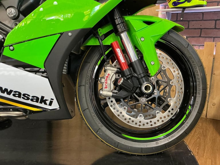 Kawasaki Ninja ZX10R KRT PERFORMANCE 2025 LAST ONE! SAVE £2000 FREE UK DELIVERY!