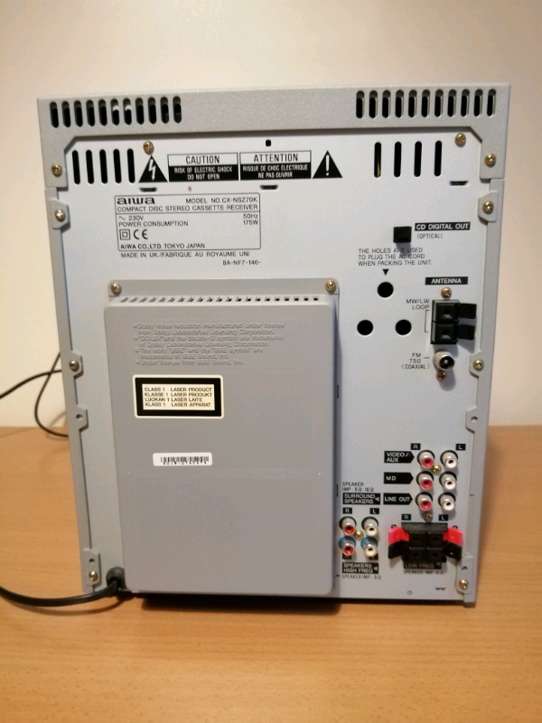 Boxed Aiwa midi hi fi system. No speakers