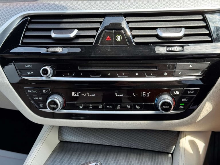 2018 BMW 5 Series 520d xDrive M Sport 5dr Auto ESTATE DIESEL Automatic