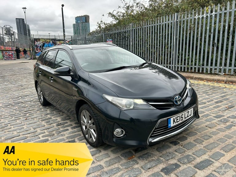 image for 2015 Toyota Auris 1.8 VVTi Hybrid Excel 5dr CVT Auto [Nav] ESTATE Petrol/Electric Hybrid Automatic