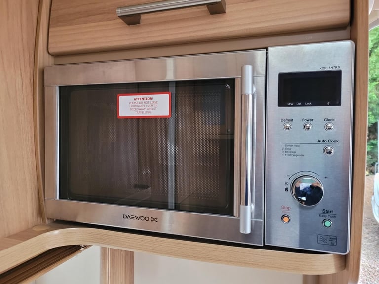 Bailey Unicorn Valencia 2014 Single Axle 4 Berth - Fixed Bed, Motor Mover, ATC