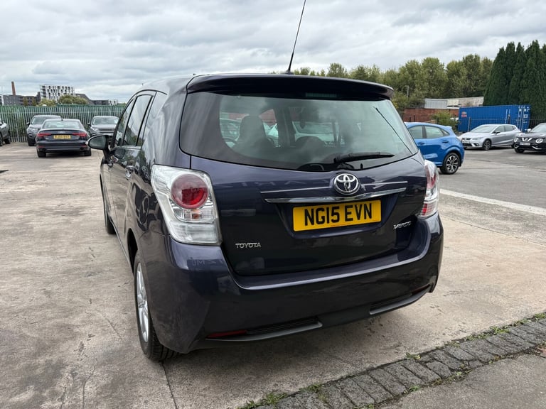 2015 Toyota Verso 1.6 V-matic Icon 5dr MPV Petrol Manual