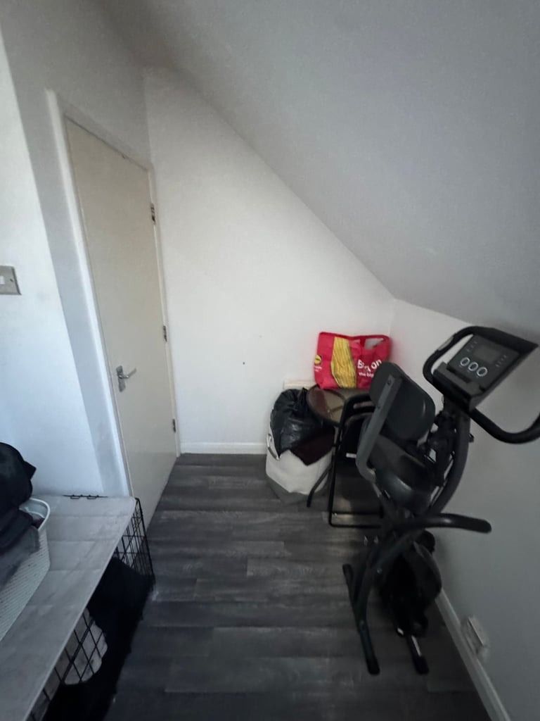 Two bedroom unfurnished flat available now Postcode PO5 1RN