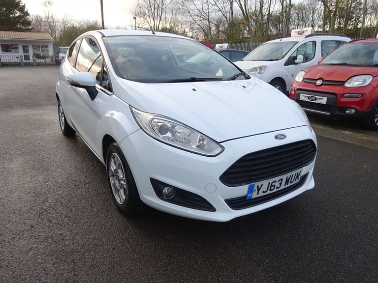 2013 Ford Fiesta 1.6 TDCi ECOnetic Zetec Hatchback 3dr Diesel Manual Euro 5 (s/s) (95 ps) Hatchba...