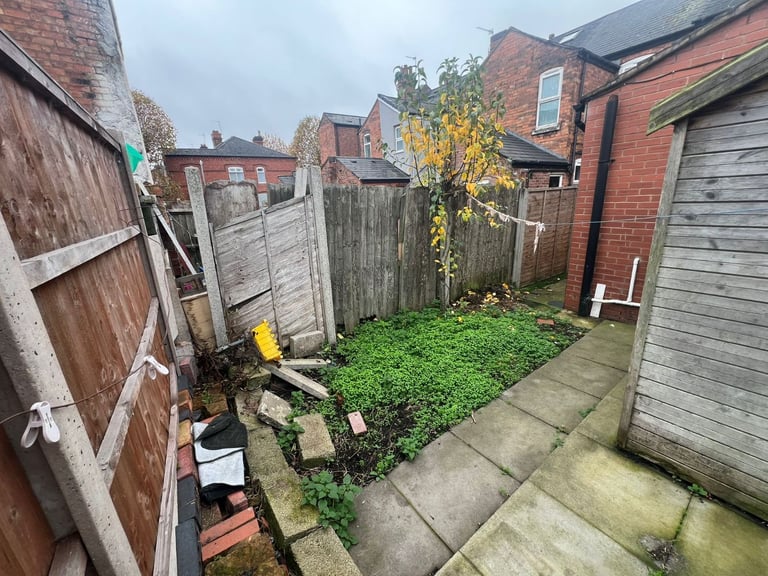 ***THREE BEDROOM TO LET***B11***£1195PCM***