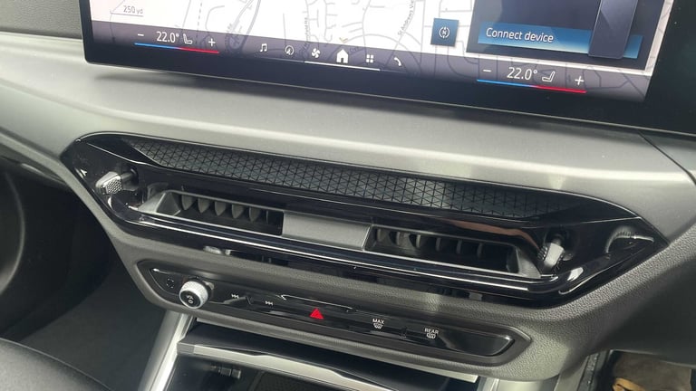 2025 BMW 3 Series 330e 22.3 kWh Sport 4dr Step Auto Saloon Plug-In Hy Automatic