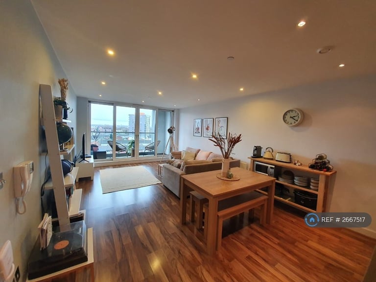 2 bedroom flat in Munday Street, Manchester, M4 (2 bed) (#2667517)