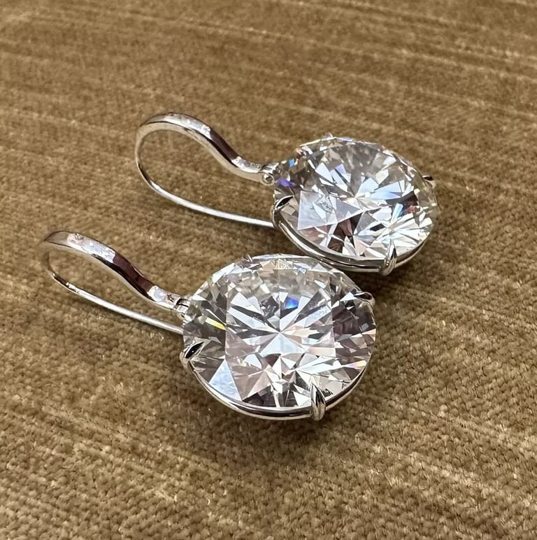 GIA 20.63 & 21.17 cts Round Brilliant Diamond Drop Earrings in 18k White Gold