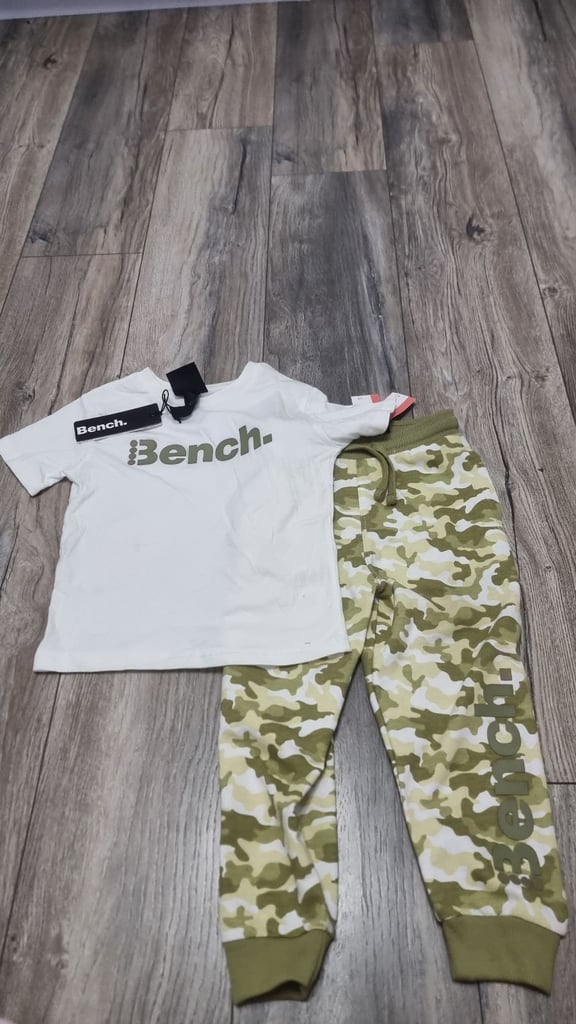 image for Bench Boys Set 3 Years with tags 