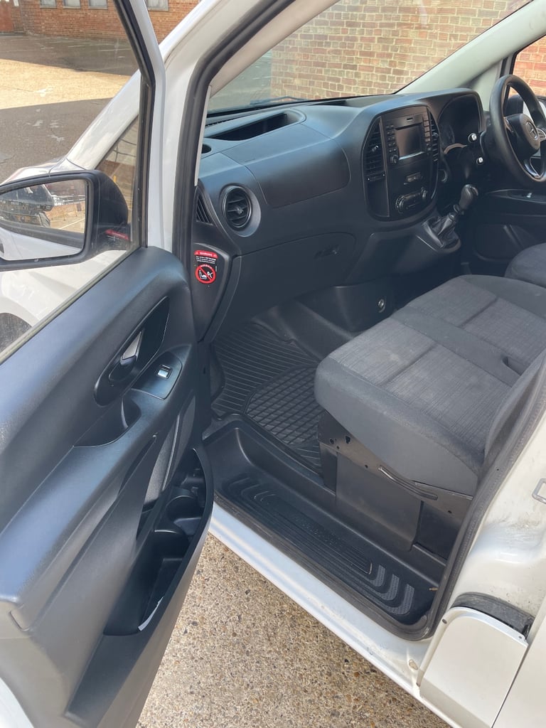 NO VAT 2019 Mercedes VITO 115HP, FSH, EURO 6, 12 months MOT